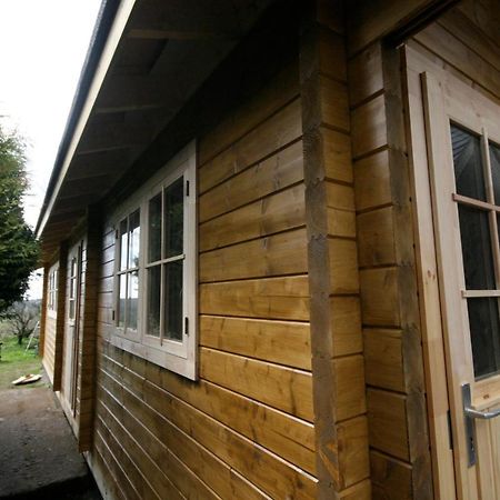 Yealm Cabin Self Catering Log Cabin In Devon With Hot Tub Plymouth Exterior photo