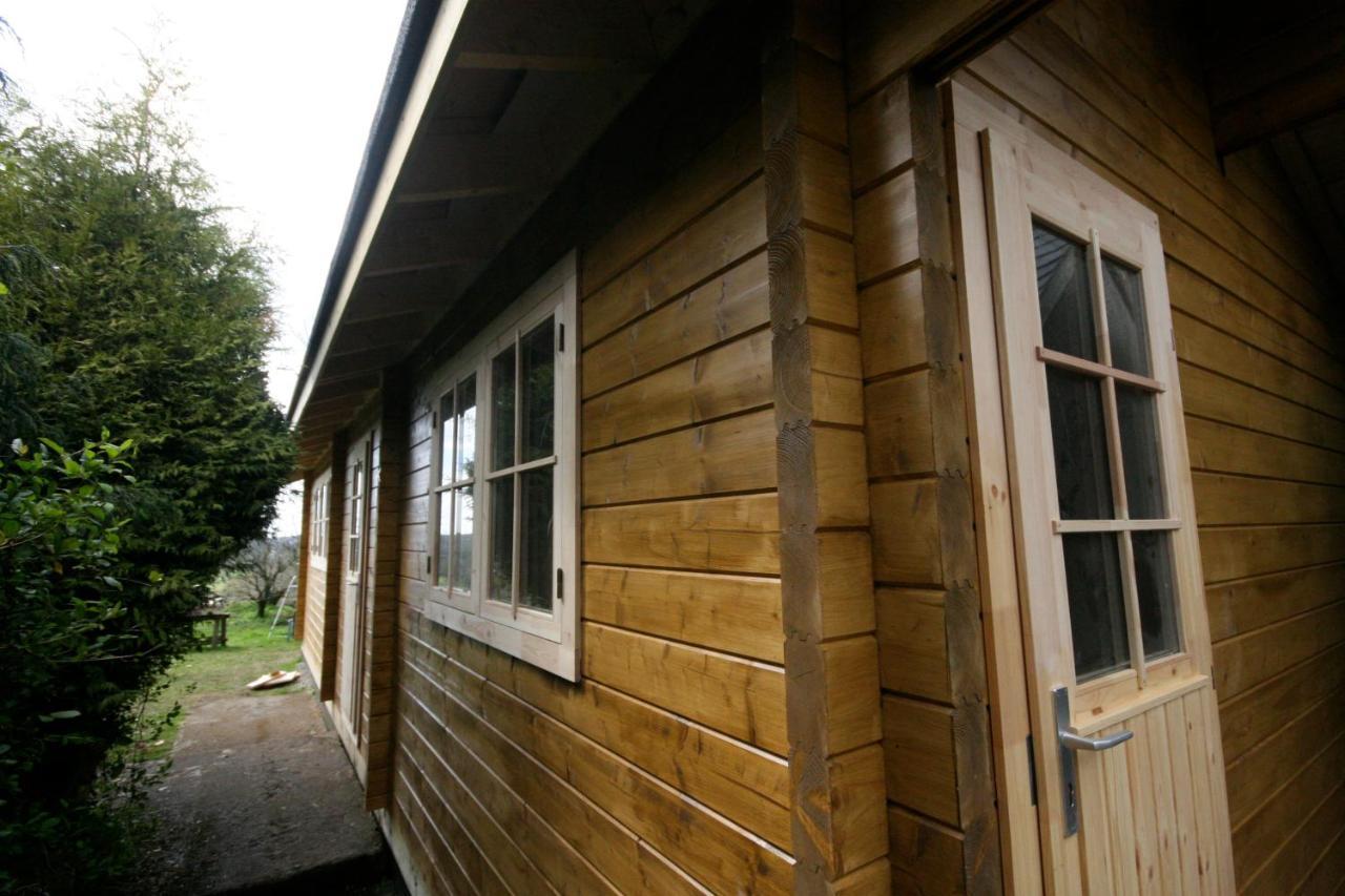 Yealm Cabin Self Catering Log Cabin In Devon With Hot Tub Plymouth Exterior photo